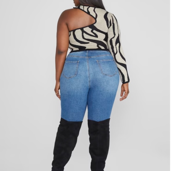 WOMEN'S PLUS SIZE - NWT FASHION TO FIGURE ONE SHOULDER SWEATER SZ 3 - Picture 4 of 4